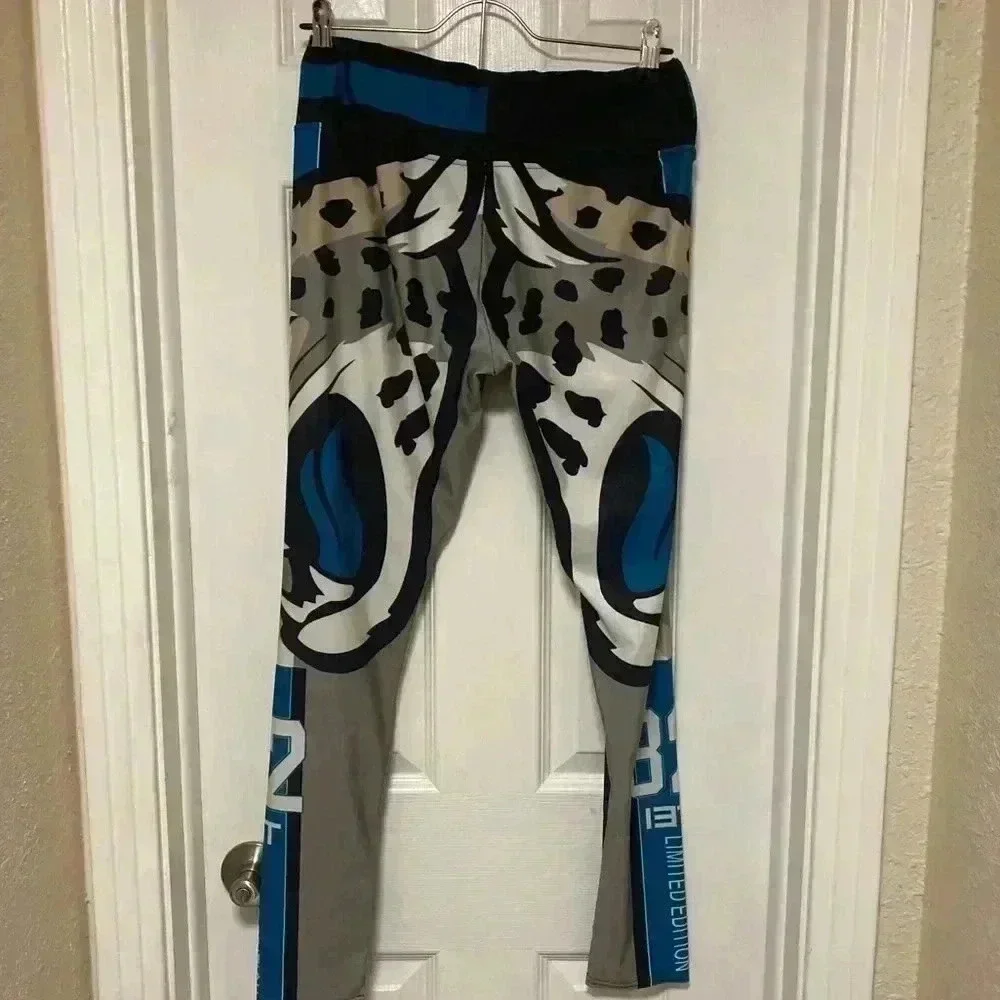 🐆🔥Jaguars women’s leggings size XL🐆🔥